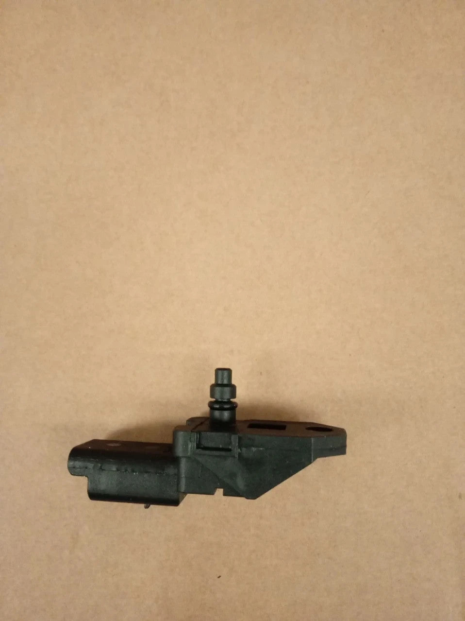 Febi Bilstein 37740 Manifold Pressure Sensor One Pack Plastic 6.1x4.7x4.5cm