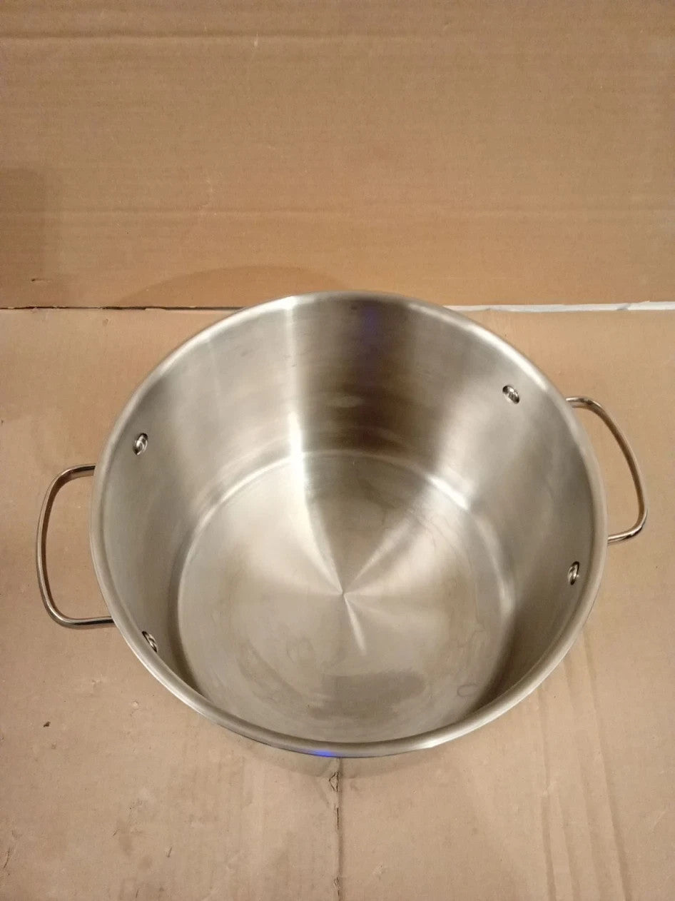 Amazon Basics Stainless Steel Stock Pot With Lid 7.6L Silver 25.2x33.5x24.3cm