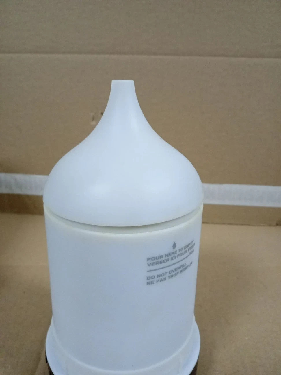 Essential Oil Diffuser Ceramic Cool Mist Ultrasonic Aromatherapy 150ml Color LED