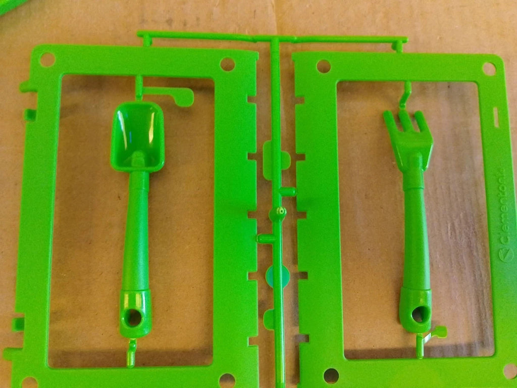 My First Greenhouse Clementoni Biology 7+