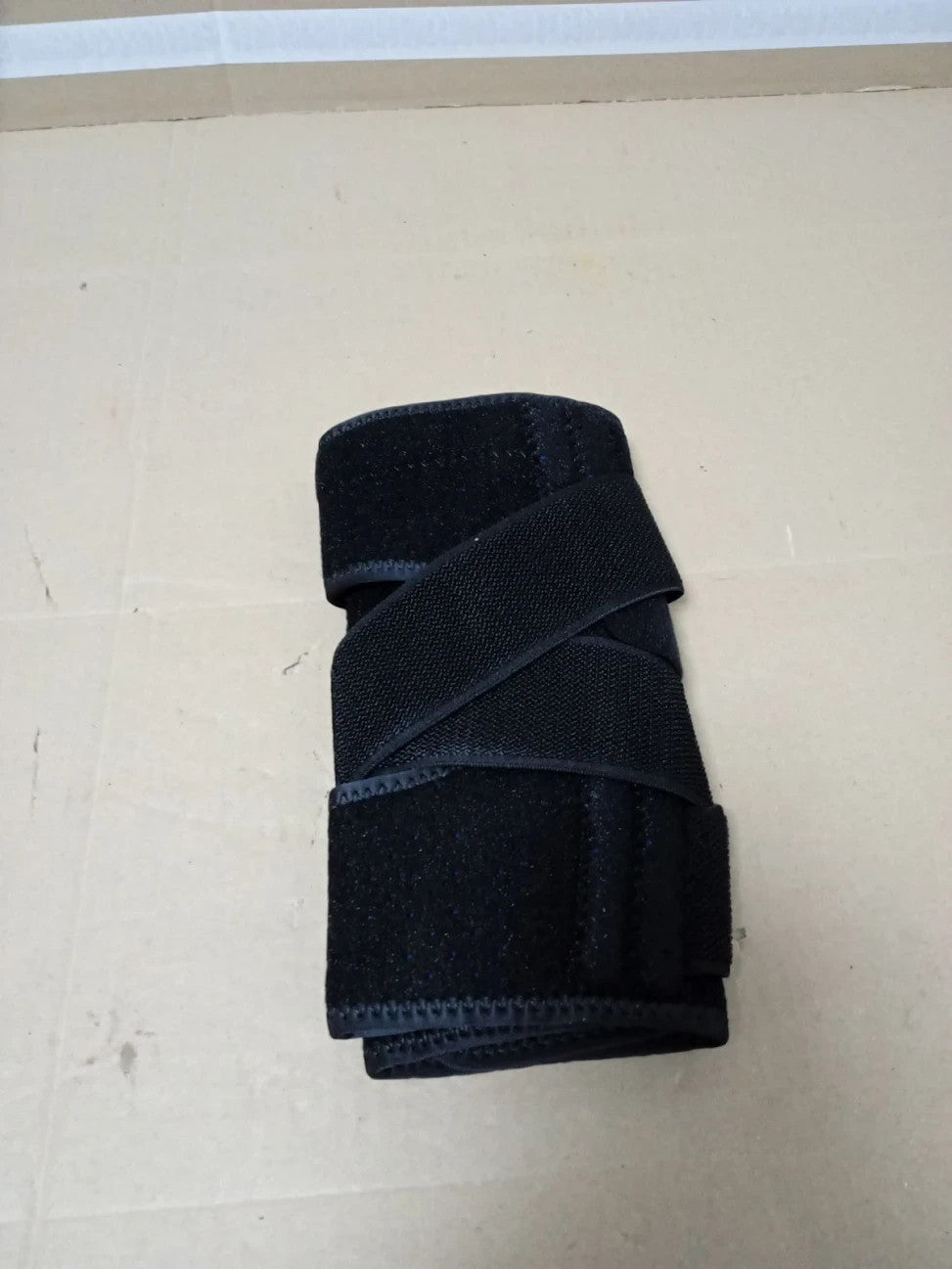 ABYON Knee Support Men & Women Adjustable Non Slip Stabilizers Black L/XL New