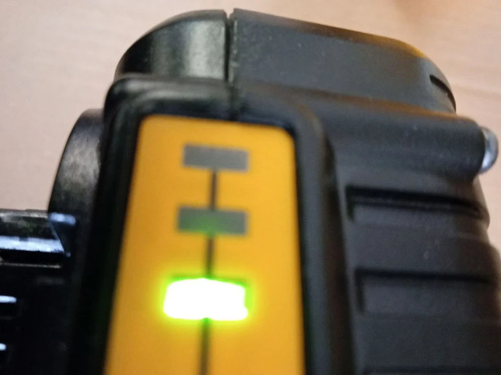 DEWALT 18V XR 4Ah Battery DCB182XJ Lithium Ion Power Tool Black Yellow