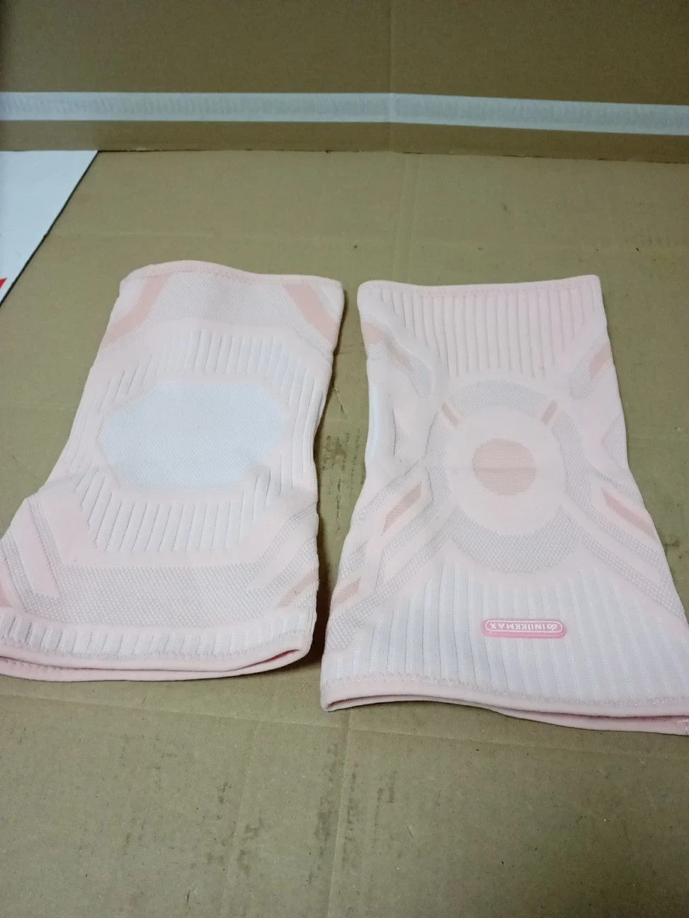 INDEEMAX Knee Support Sleeves Pair Compression Sports Running Brace Large New