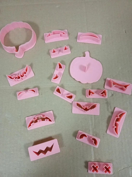 CharmBurst 17pcs Halloween Cookie Cutter Set Pumpkin Face Biscuit Cutters New