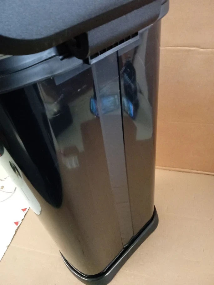 Curver 40 Litre Deco Touch Top Kitchen Bin Made Of Resin Built In Bin Black