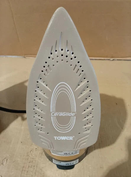 Tower Steam Iron 2800W Cordless Flexible Ironing Fast Recharge 12x31.5cm New