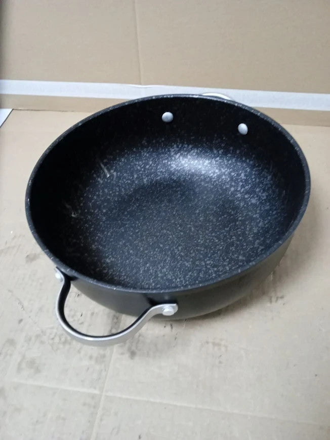 Prestige Scratch Guard Aluminium Chefs Casserole 28cm 5.7L Capacity Black