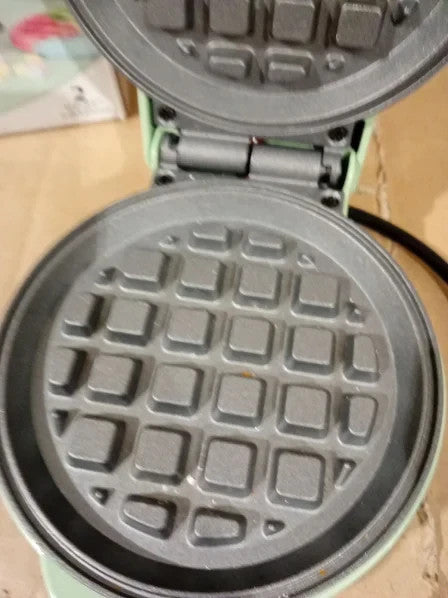 Giles Posner Mini Waffle Maker Compact Non Stick Iron Machine 15x10.5x22.4cm