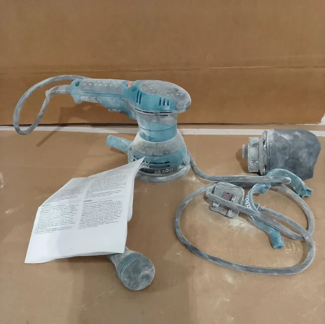 Makita BO5041/2 240V Random Orbit Sander Corded Electric Power Tool Design