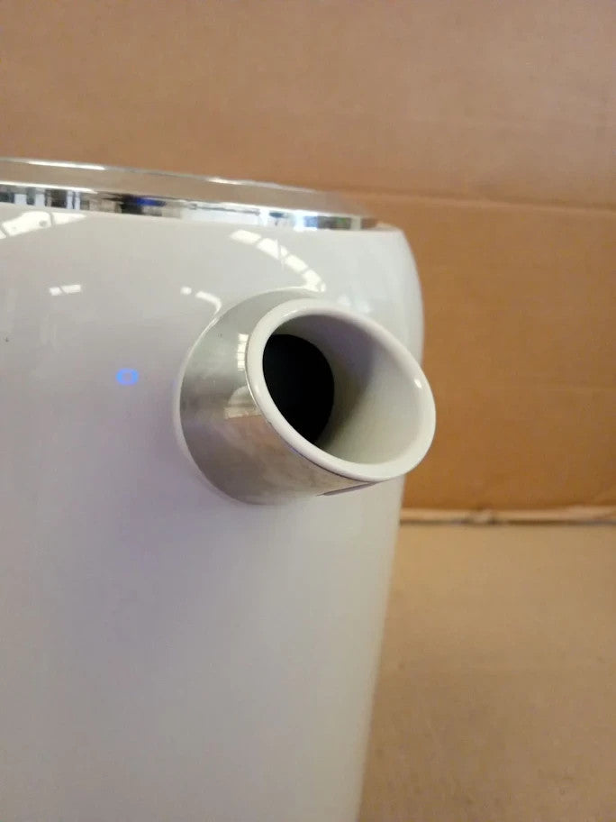 Breville High Gloss Electric Kettle 1.7l 3kw Fast Boil  Cream Stainless Steel