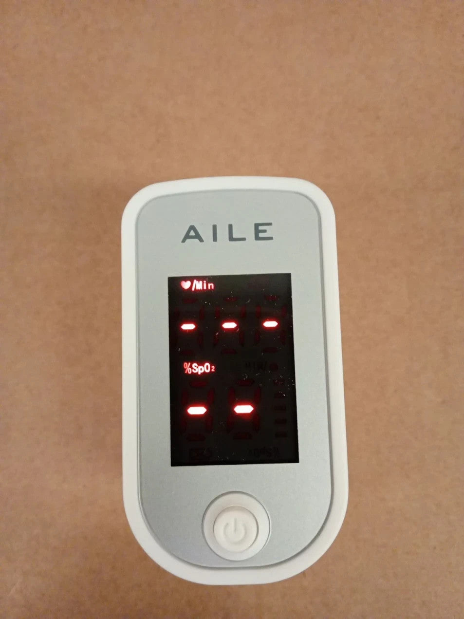 AILE Pulse Oximeter Oxygen Meter Adults Accurate Fast Easy Larger Red Screen