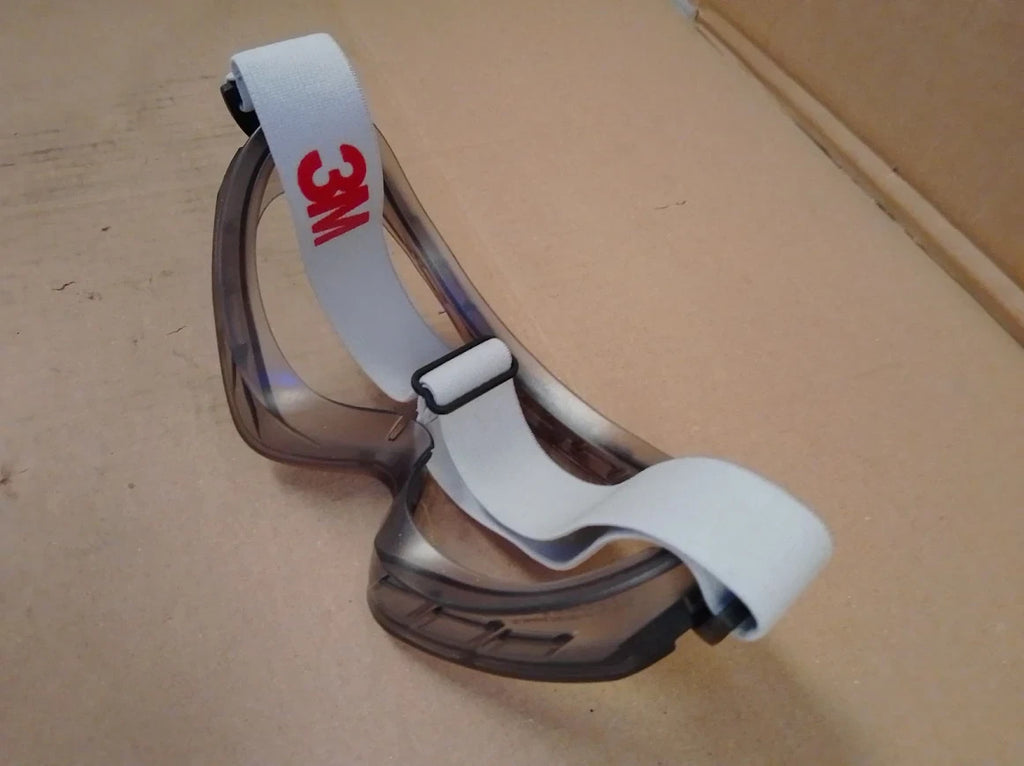 3M 2890SC Full View Safety Goggles Work Involving Electric Tools Spray New