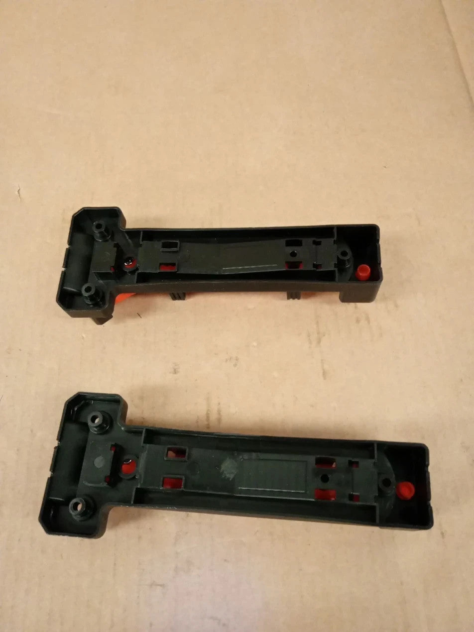Amazon Basics Emergency Seat Belt Cutter & Window Hammer 2 Pack Orange New