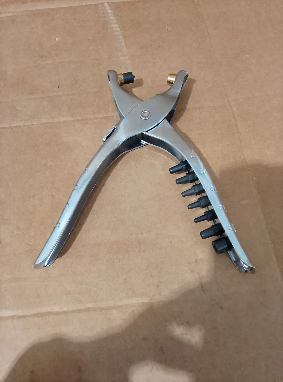 Amtech Interchangeable Punch Eyelet Pliers 6 Hole Sizes Eyelets Straps Crafts