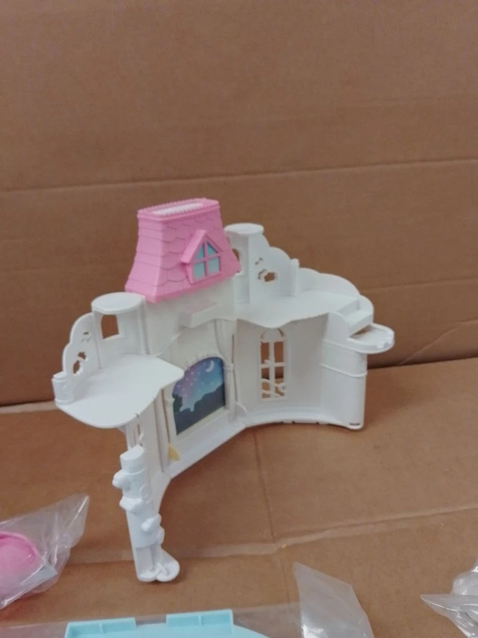 Sylvanian Families 5743 Sunny Castle Nursery Dollhouse Playsets 1:24 New