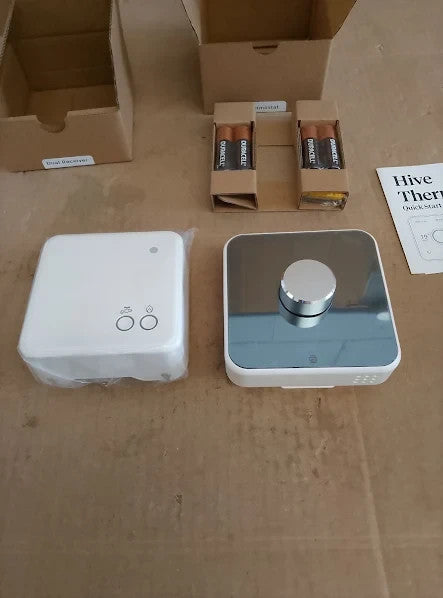 Hive Thermostat Heating Hot Water Control Conventional Boiler 15x62x62cm New