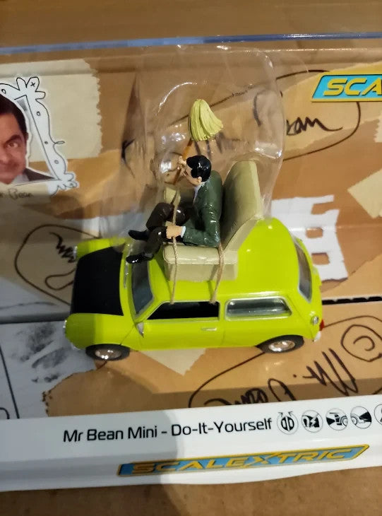 Scalextric Cars C4334 Mr Bean Mini Do It Yourself Episode Green 12x6x8cm 4+ New