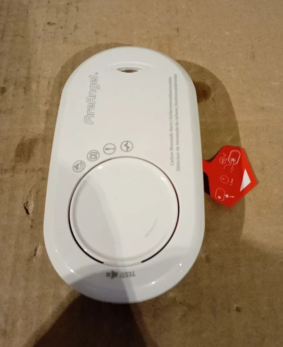 FireAngel FA3820 Carbon Monoxide Detector Portable Modern Durable Design White