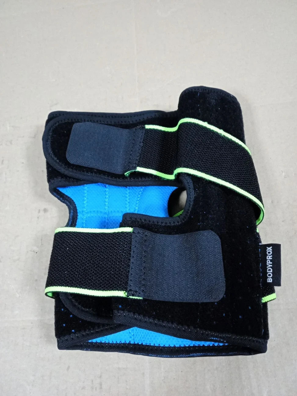 Bodyprox Knee Brace Side Stabilizers Patella Gel Pad Support Small/Medium