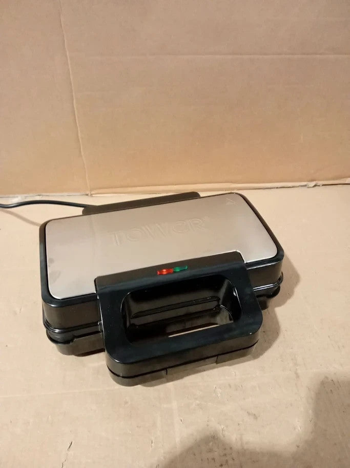 Tower 3 In 1 Deep Filled Snack Maker Non Stick Coated Plate T27032 900W