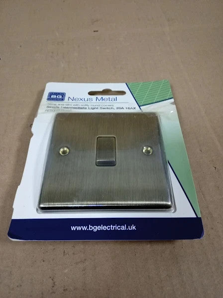 BG Electrical Single Intermediate Wall Light Switch Raised Slim Profile New