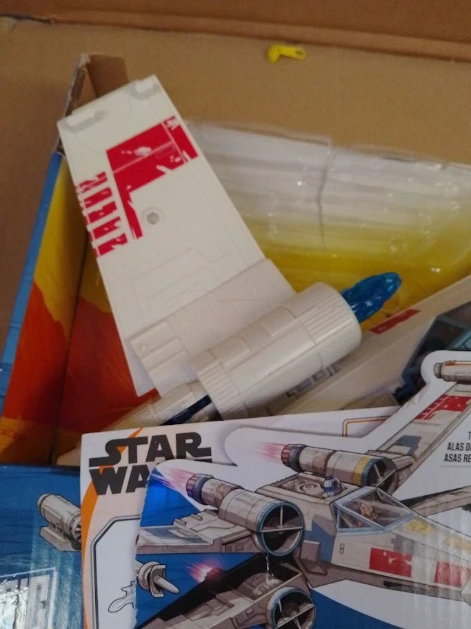 Star Wars Epic World Action Luke Skywalkers Force Strike X Wing 4+ New