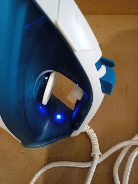 Amazon Basics Steam Iron Nonstick Soleplate 1800W 20g Continuous Steam