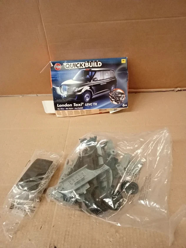 Airfix Quickbuild Model Car Kit J6051 London Taxi Black Building Kit 6+ New