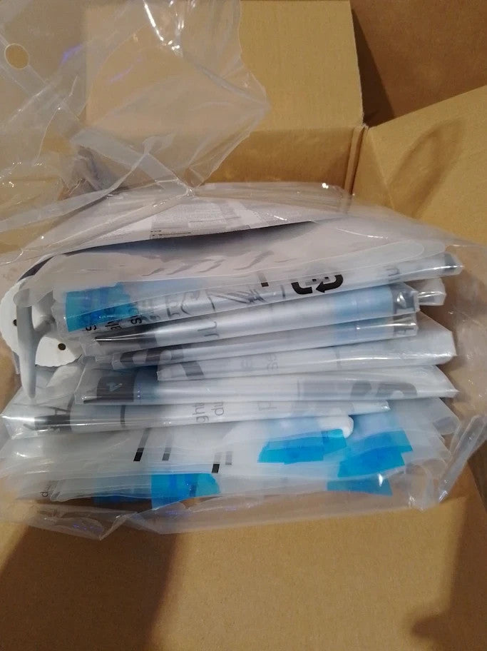 Amazon Basics Vacuum Compression Zipper Storage Bags Airtight Valve Pump New