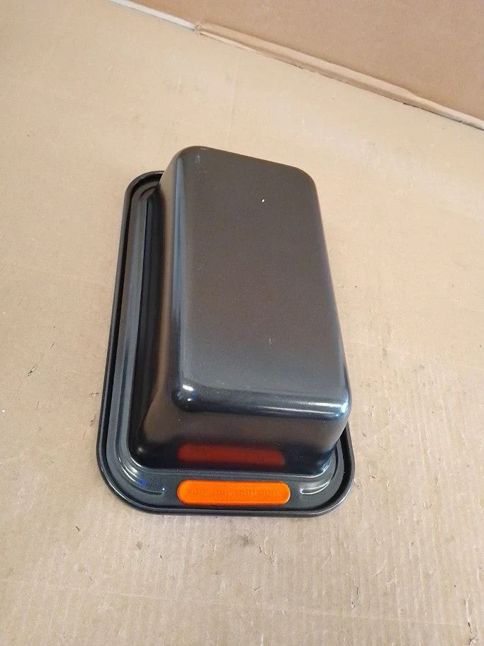 Le Creuset Non Stick Matte Carbon Steel Bakeware Loaf Tin Bread Pan Black New