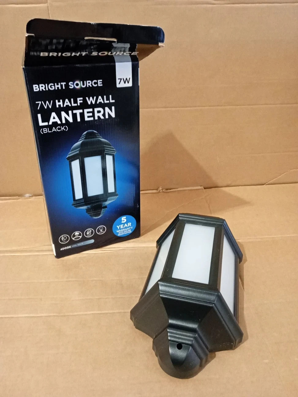 Bright Source Outdoor 7W Integrated LED 3 Sided Wall Lantern Traditional New