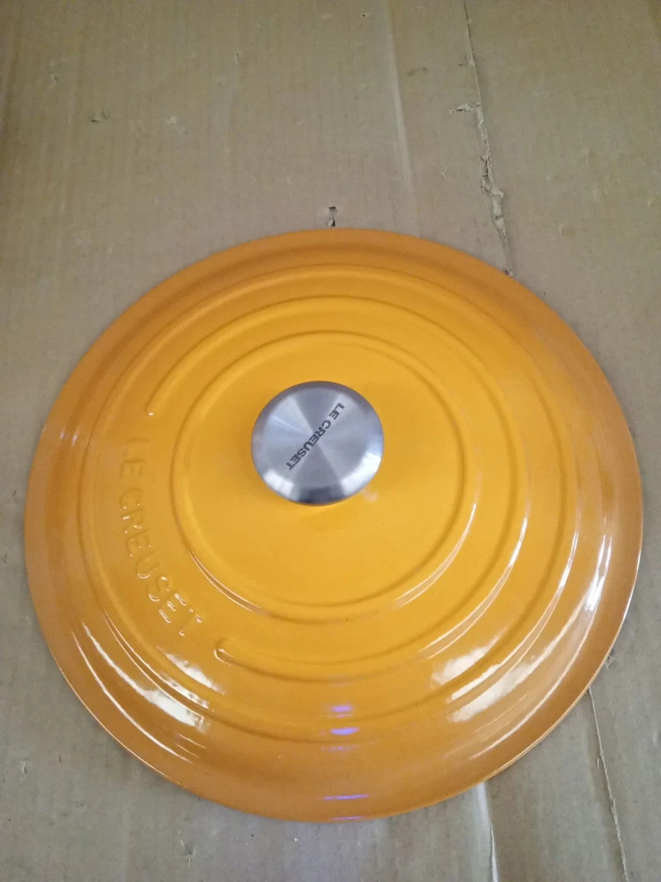 Le Creuset Signature Enamelled Cast Iron Round Casserole Dish Lid 28cm 6L Nectar