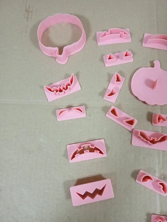 CharmBurst 17pcs Halloween Cookie Cutter Set Pumpkin Face Biscuit Cutters New