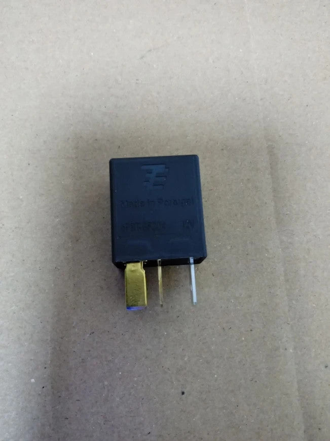 Bosch Fuel Pump Multi Function Relay Fits Vauxhall Replaces Purple Relay New