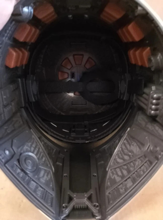 Hasbro Star Wars Black Series The Mandalorian Premium Electronic Helmet Design