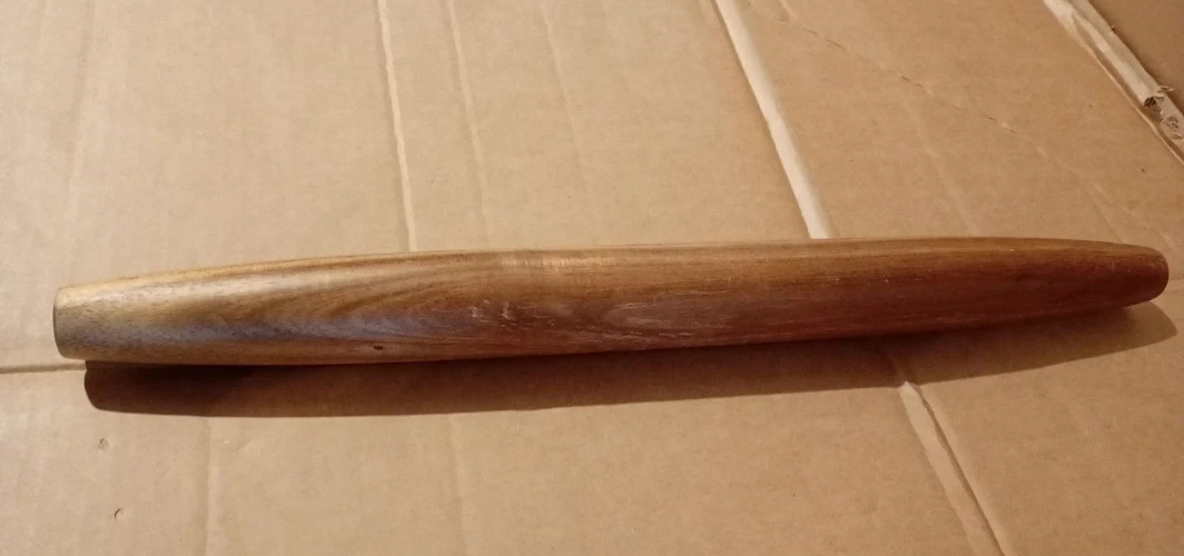 Amazon Basics Wooden French Rolling Pin 43.2cm Acacia Wood Baking Kitchen New