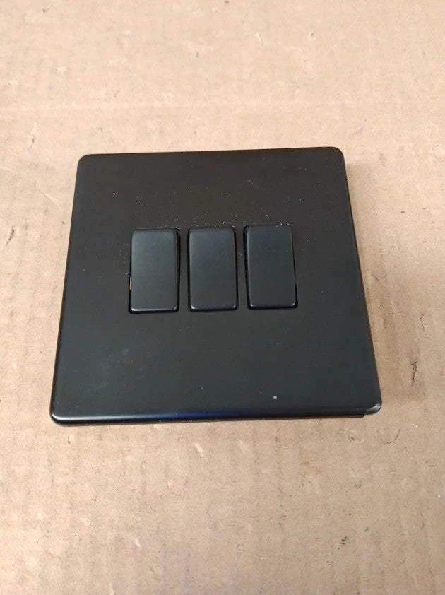 Bg Electrical Double Wall Light Switch 2Way Screwless Front Plate Slim New