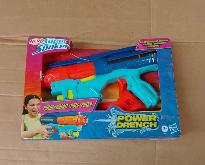 Super Soaker Power Drench Water Blaster Kids Summer Outdoor Garden Toy Design
