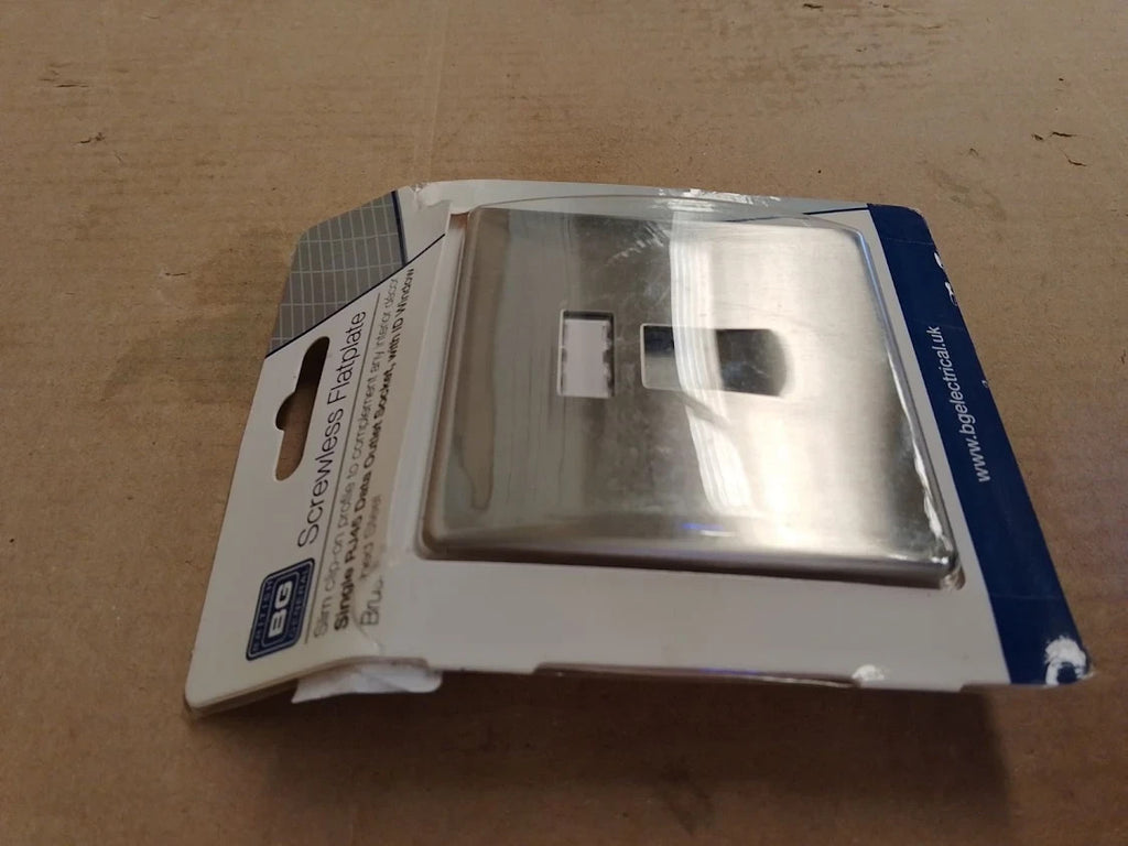 BG Electrical Screwless Flat Plate Single RG45 Data Outlet Socket New