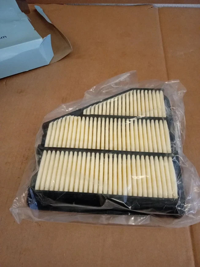 Blue Print ADH22281 Air Filter Replacement Part 23.5x6.5x25.8cm New
