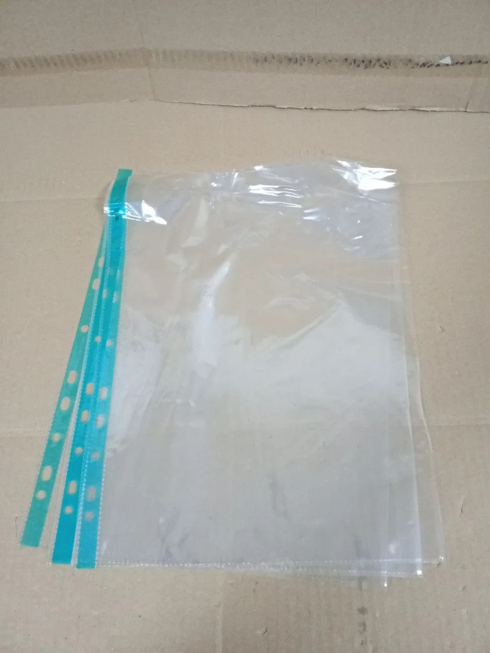 100 A4 Plastic Value Punched Punch Pockets 10 15 Sheets 30 Micron Folders New