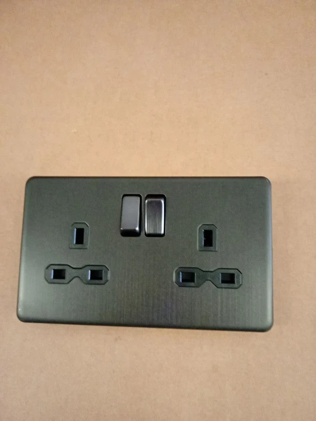 Knightsbridge Screwless 13A 2G DP Switched Socket Smoked Bronze Alloy Steel New