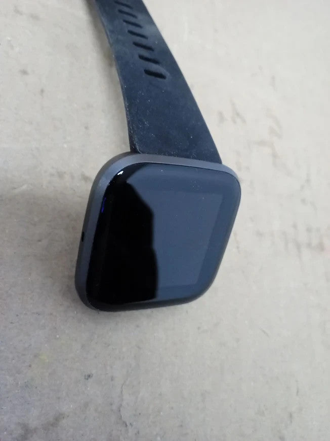 Fitbit Versa 2 Health Fitness Smartwatch Voice Control Sleep Score Music Black