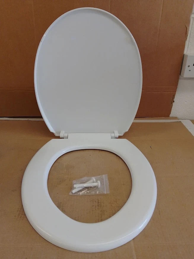 Home Essentials White Plastic Toilet Seat Bathroom WC Replacement Seat Durable