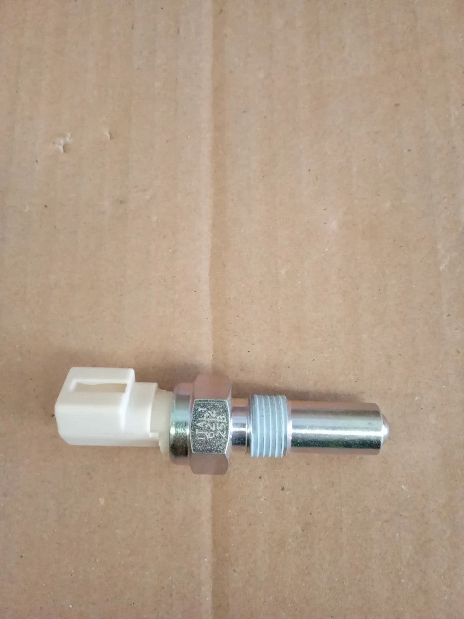 Febi Bilstein 24371 Reverse Light Switch 9x6.1x4.6cm Push Button 12 Amps