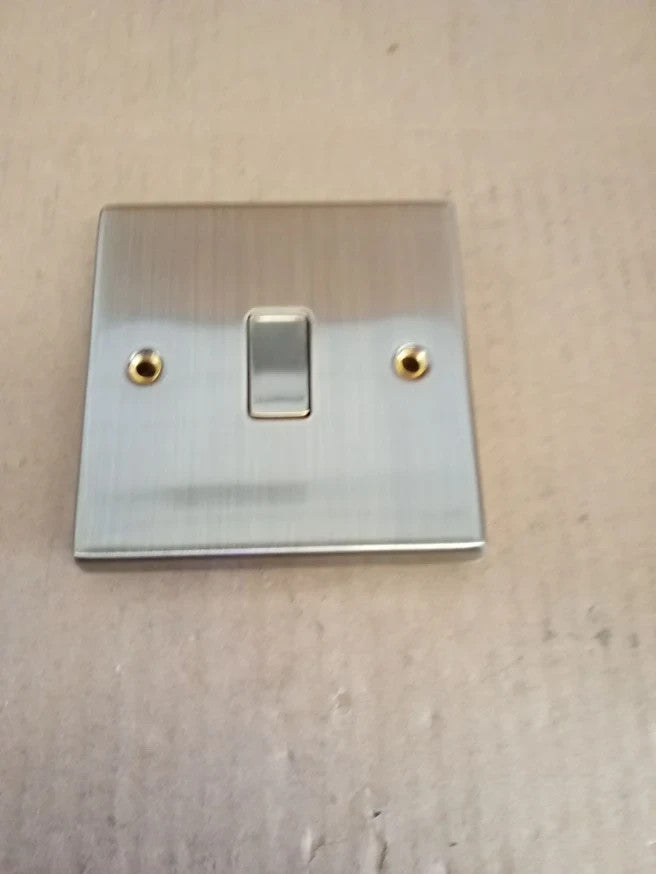 Knightsbridge CS2AB 1 Gang Light Switch Square Edge Antique Brass Finish New