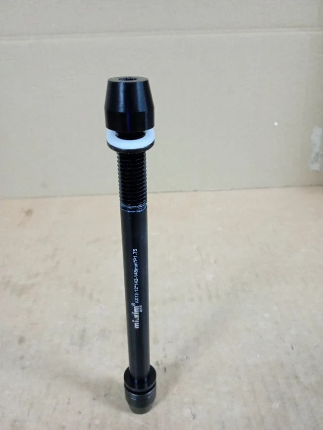 Mixim 12mm Rear Thru Axle M12 x P1.75 142-148mm MTB Road Bike Axle Black New