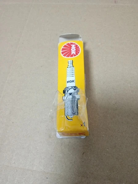 NGK Spark Plug BKR5EK 7956 Ceramic Nickel Original Equipment New