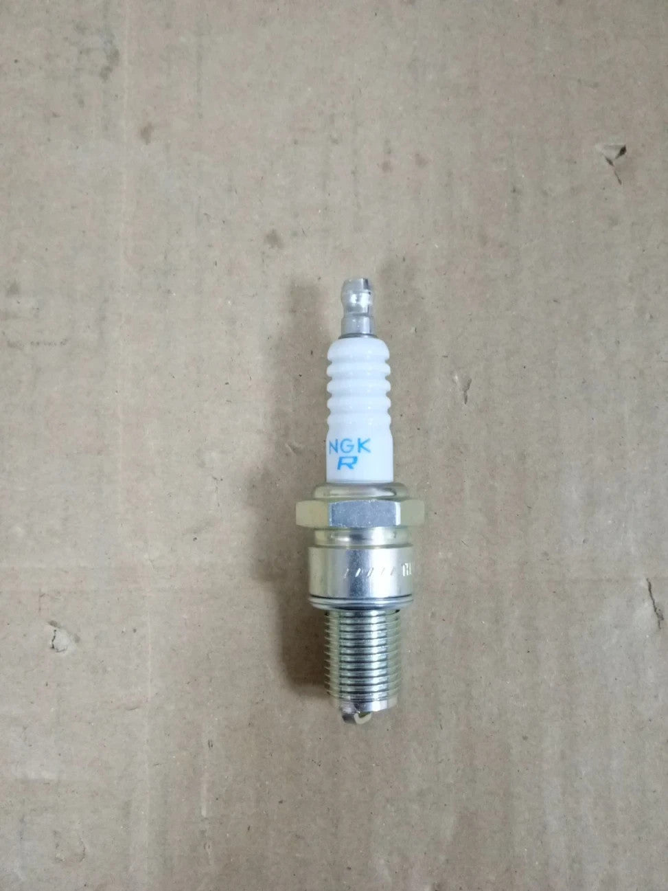 NGK Spark Plug BR8ES YBX 5422 NIckel 1 Piece Copper New