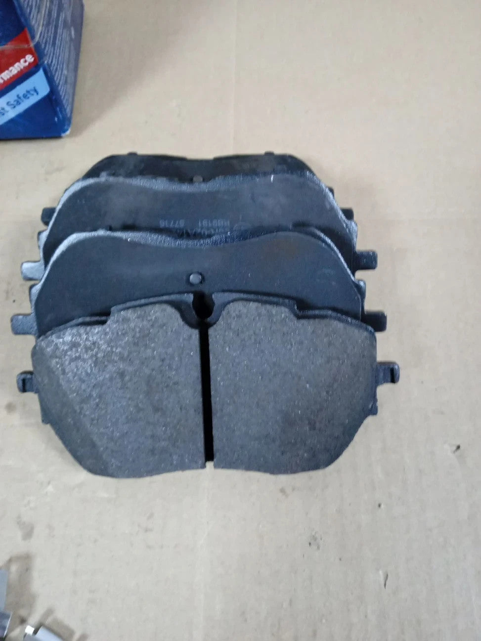 Bosch BP1797 Brake Pads Car Front Axle Reduced Noise Dust 4 Pads Set New